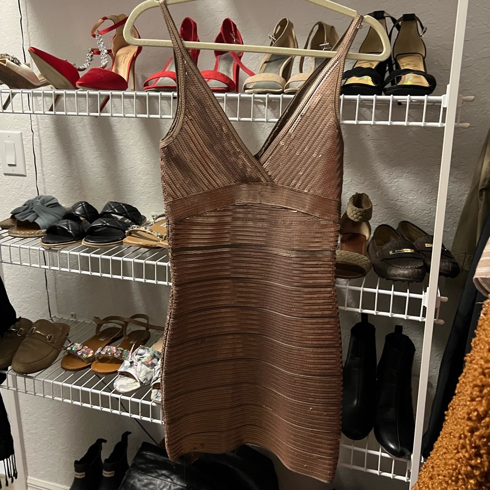 Bebe dress